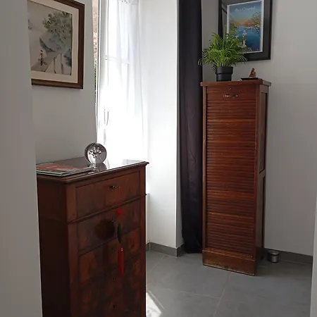 La Petite Florentine